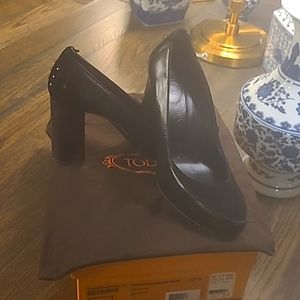 Tod's pumps